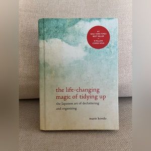Marie Kondo The life-changing magic of tidying up